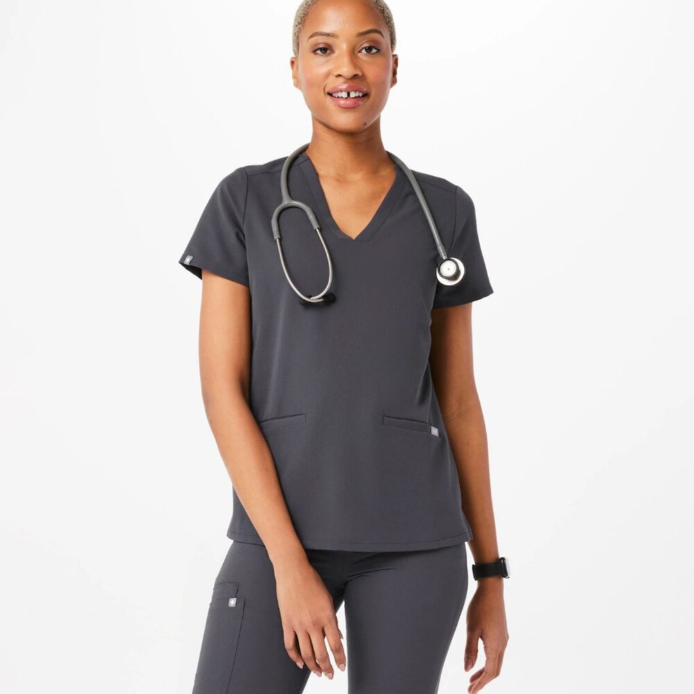 NWOT Figs Casma Three-Pocket Top in Charcoal